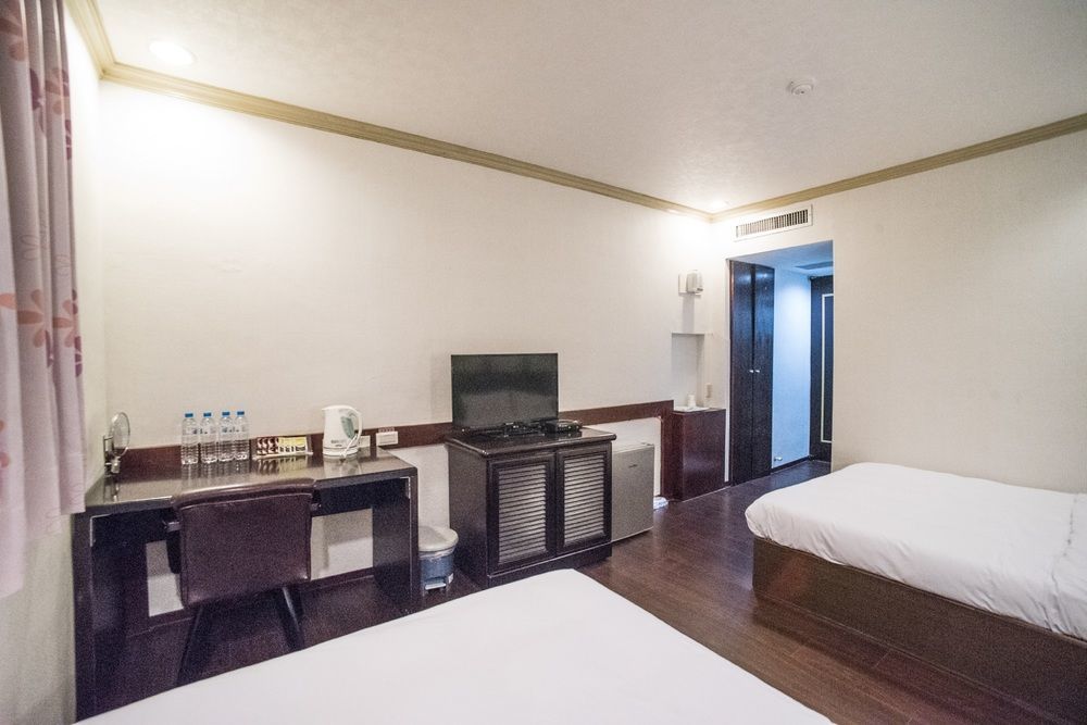Wl Hotel Hsinchu Exterior foto